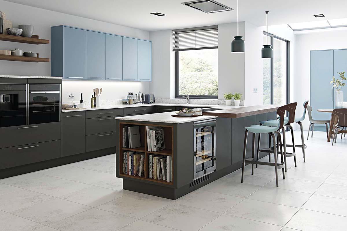 U shaped kitchen