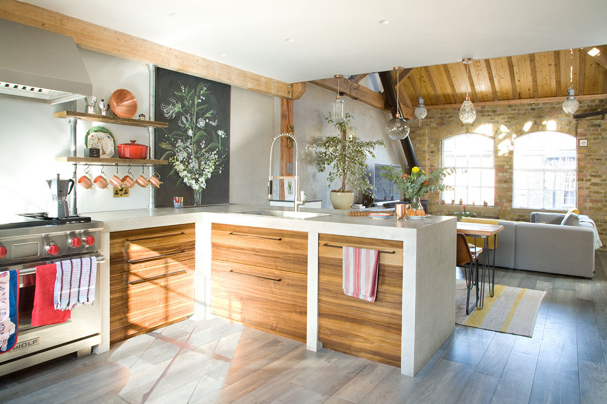 L shape industrial kitchen