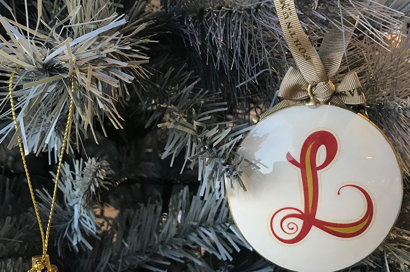 christmas tree bauble L letter