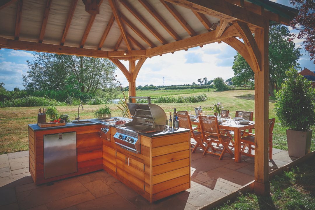 Amazing outdoor kitchens I so want to be in right now