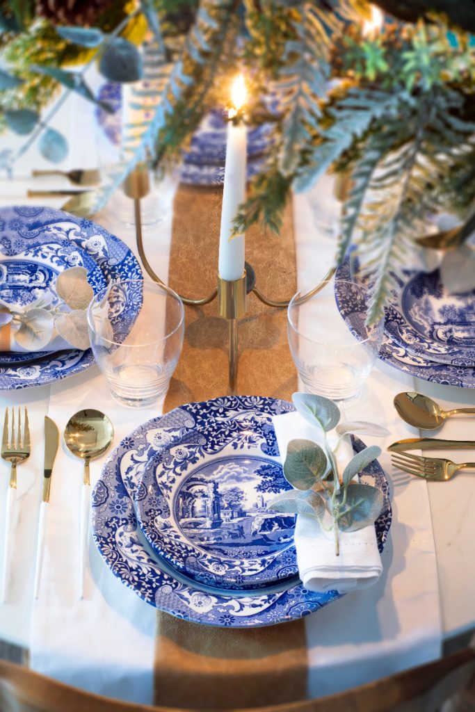 Christmas tablescaping ideas with blue tableware
