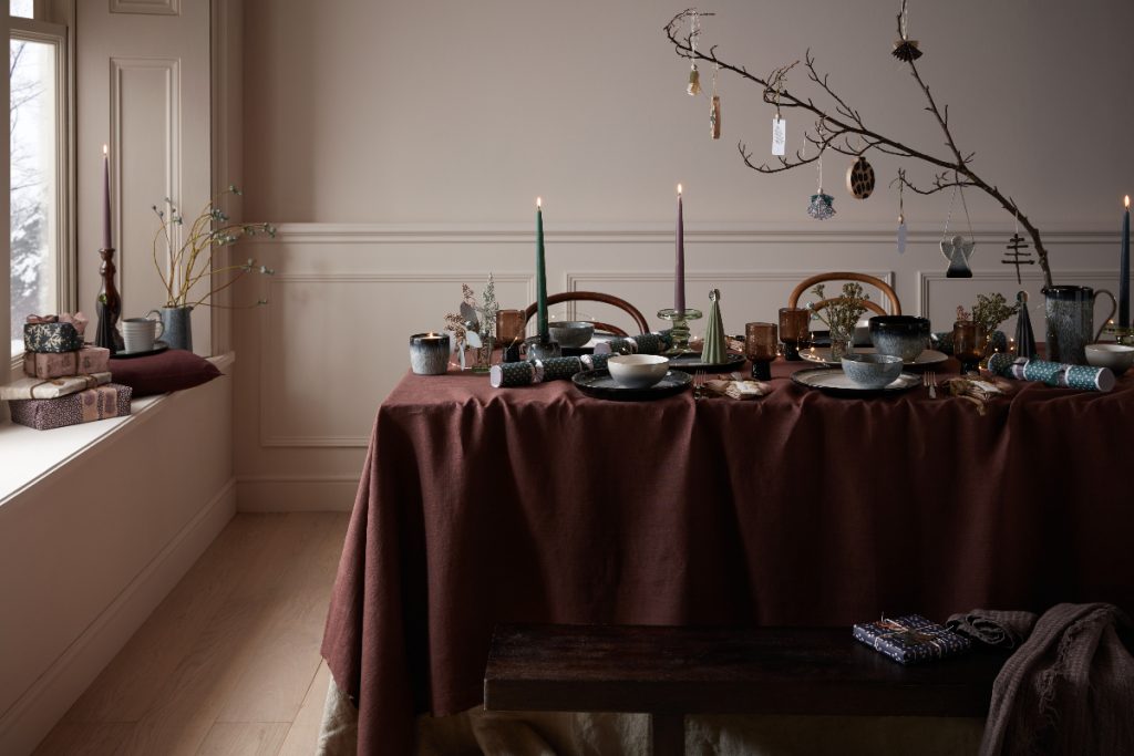 Modern rustic Christmas tablescape with ceramics from Denby