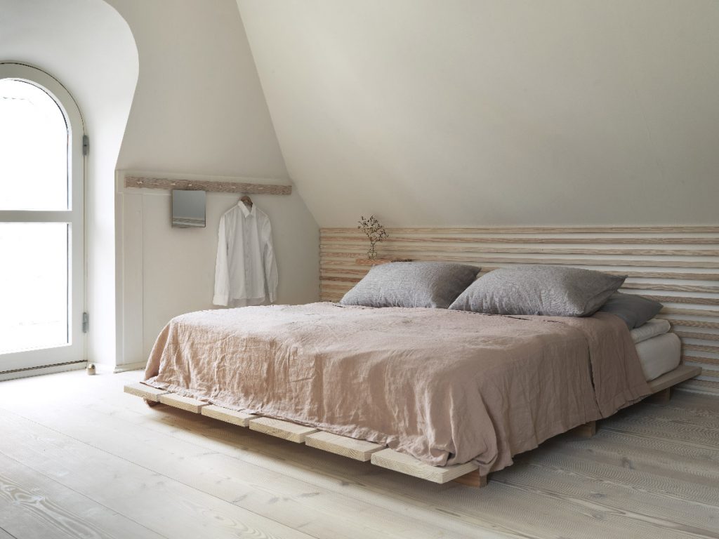 panelling as headboard