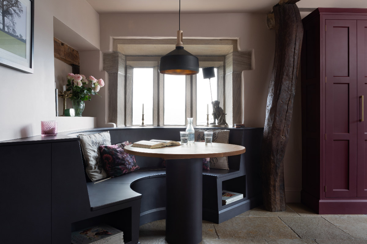 Kitchen booth seating with storage Clever ideas for your banquette
