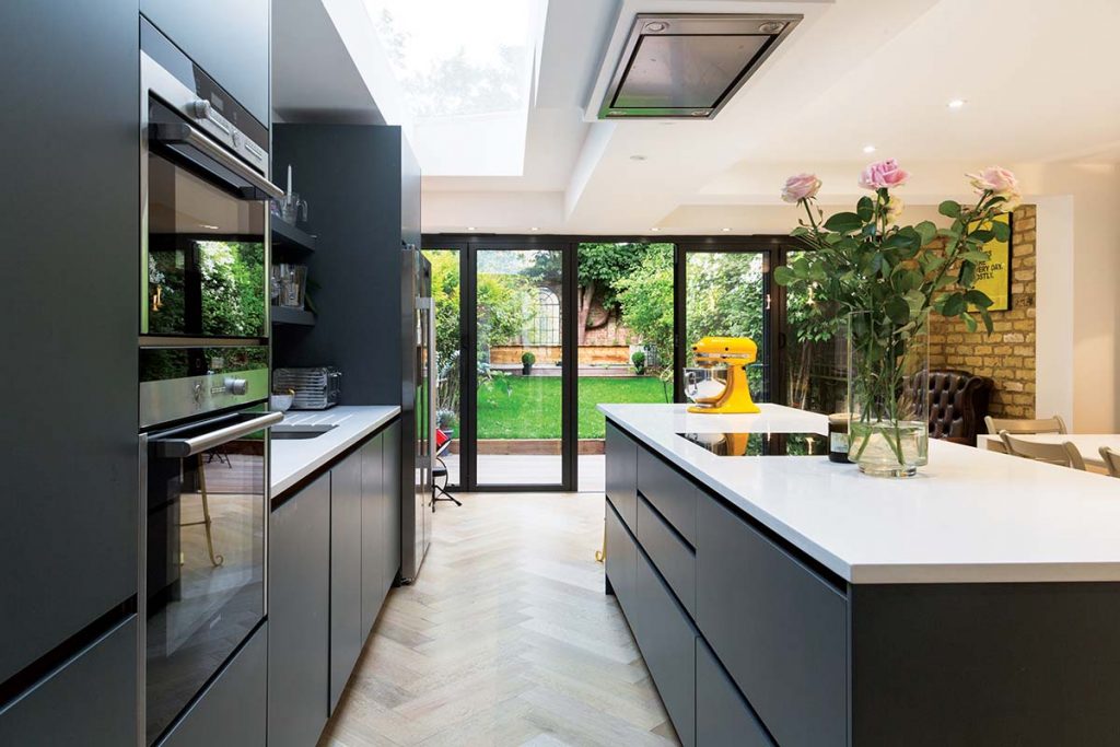 Single-storey kitchen extensions: an amazing inspo gallery