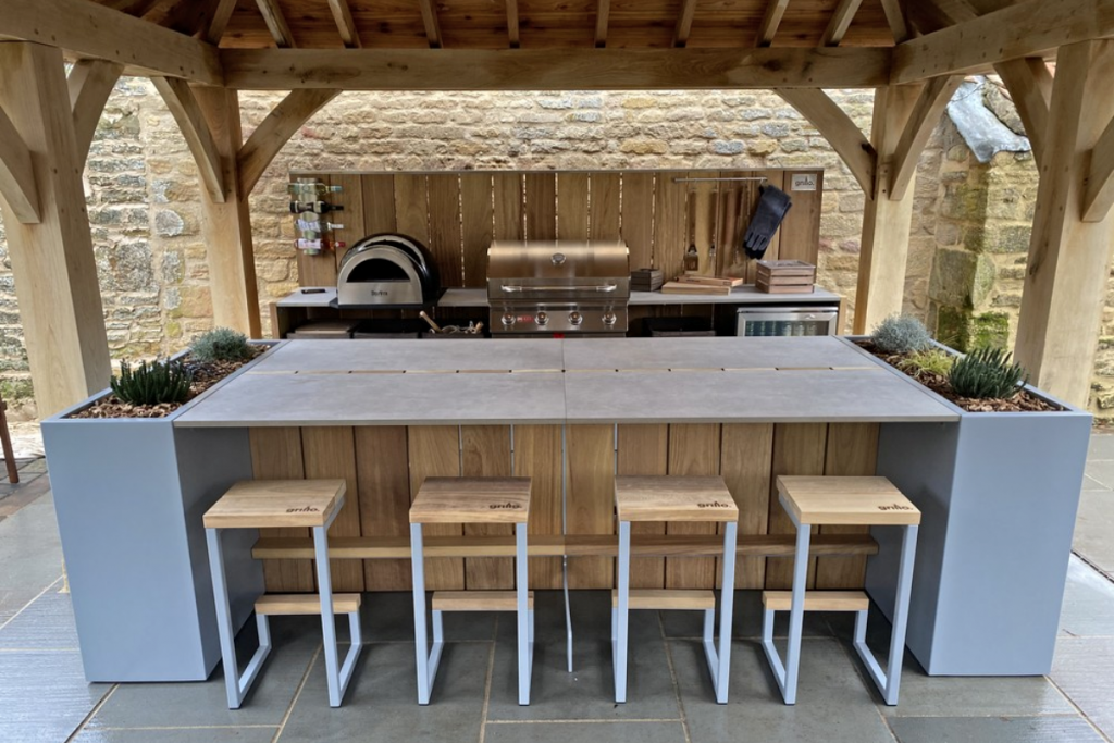 How to design an outdoor kitchen: the ultimate guide