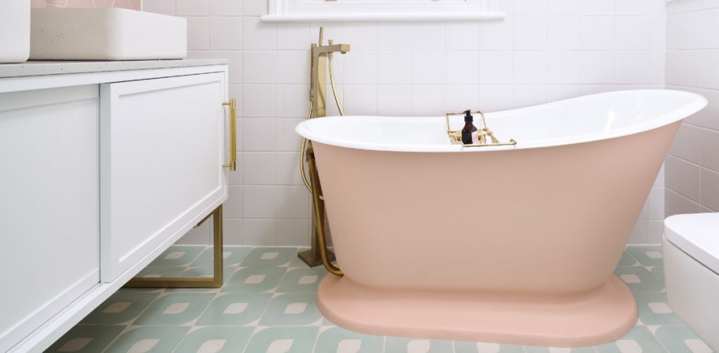 Double-ended baths: Made for sharing (or for a comfier soak)