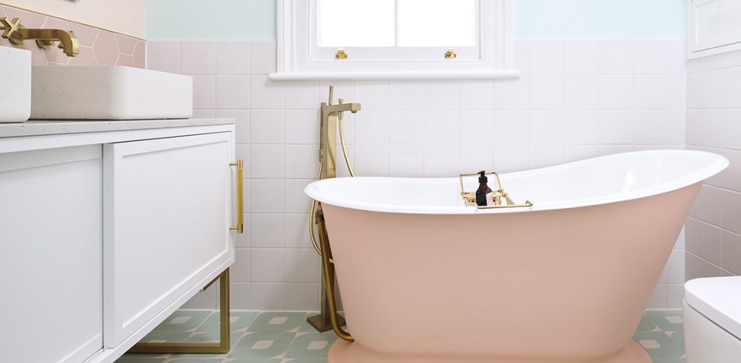 How to find a bath that suits your bathroom style AND your needs