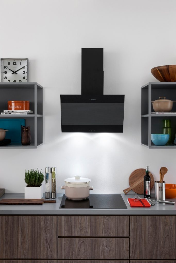 Indesit angled cooker hood