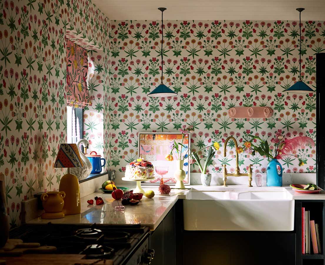 Kitchen print shop wallpaper