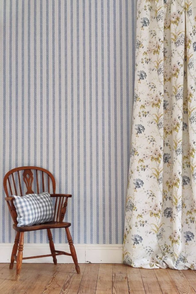 Inchyra Torchon Stripe wallpaper