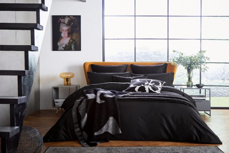 Black bedroom ideas for a dark and cosy sanctuary