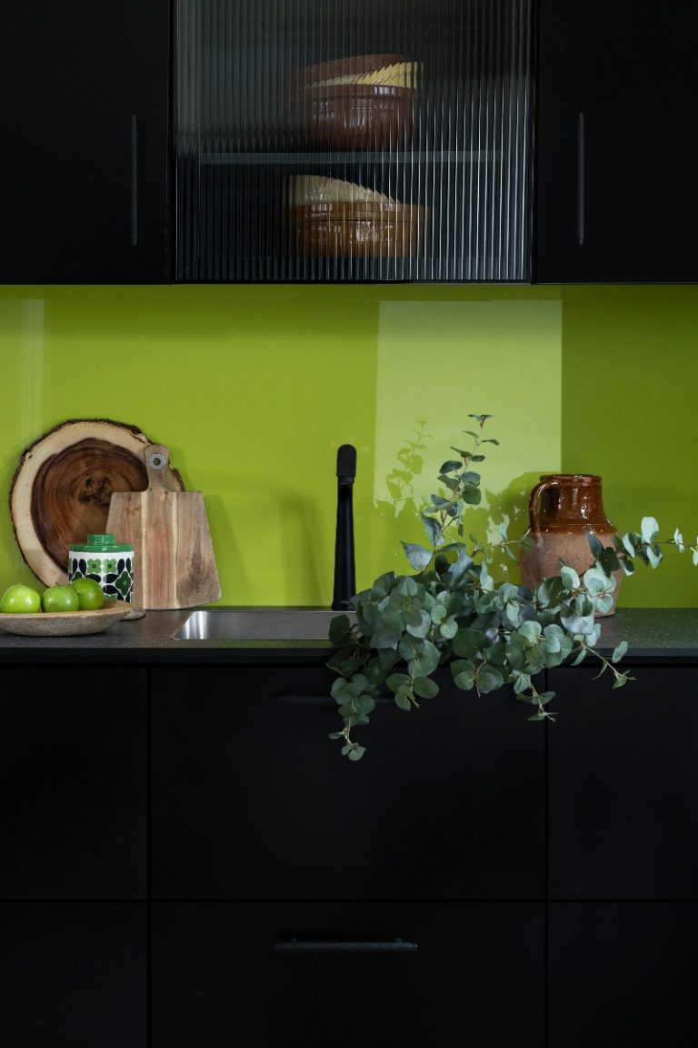 Yellow decorating ideas and green inspiration