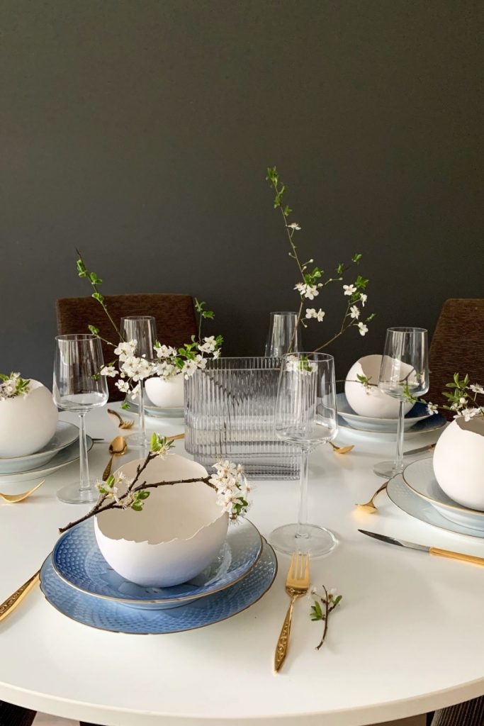 spring table setting inspo