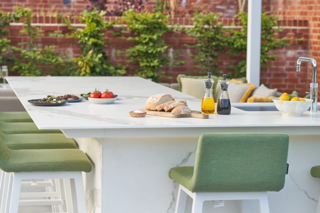 weatherproof outdoor kitchen