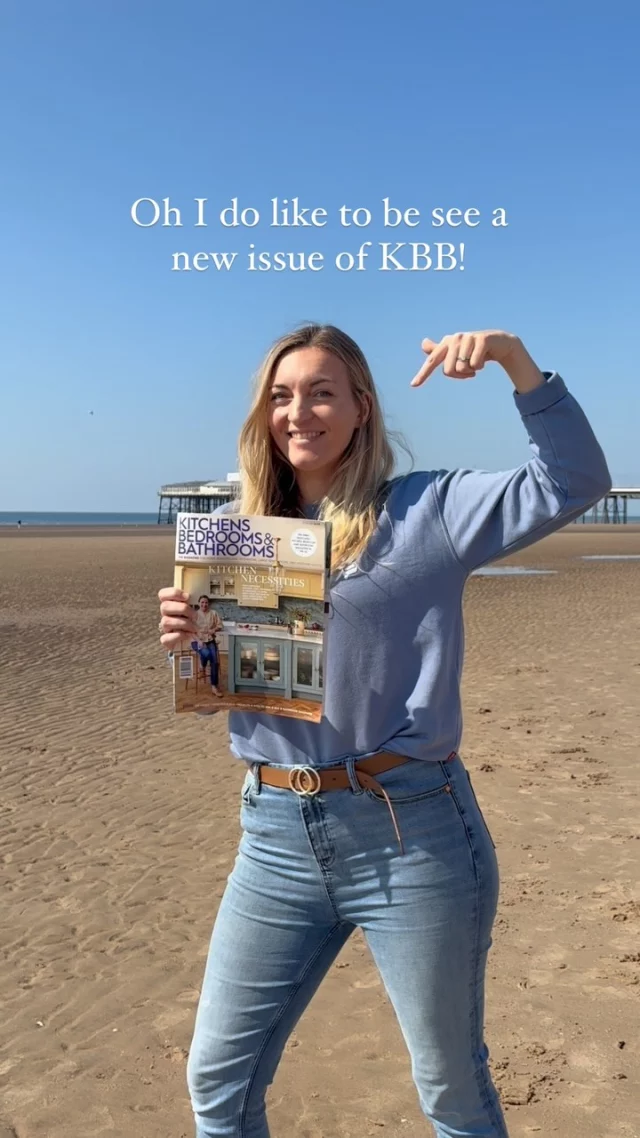 Since our June cover home is in beautiful Brighton, we couldn’t resist spending the day at the beach for a sunny read. ☀️ 

This issue is a must for renovators - packed with everything from trending tiles to stylish sinks, worktops, and splashbacks! 

Got your copy? Show us where you’re reading it - beach, balcony, or bubble bath, send us a video! ❤️
