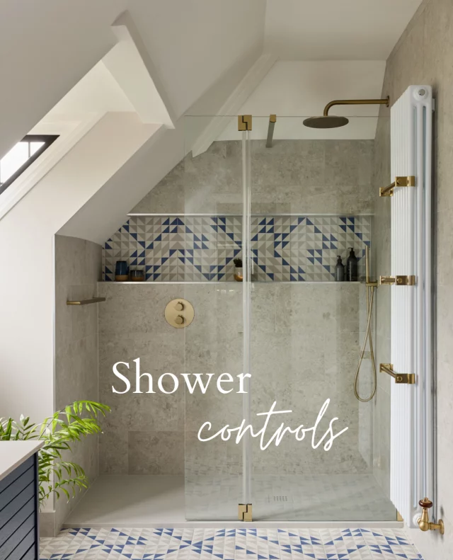Tired of cold water dodging when turning on your shower? We have an easy solution that will help create the perfect start to your daily routine. 🚿⁠
⁠
Place your shower controls outside the splash zone - ideally near the entrance (especially in walk-in showers). This way, you can set the perfect temp before stepping in! It’s all about a smart design made for comfort and convenience. ⁠🫧⁠
⁠
Save this for your bathroom renovation!⁠
⁠
📷:⁠
1. @bathroomandkitcheneleven⁠
2. @uns.hobbs_interiors / @boz_gagovski⁠
3. @drummonds_bathrooms⁠
4 + 5. @bcdesignsuk