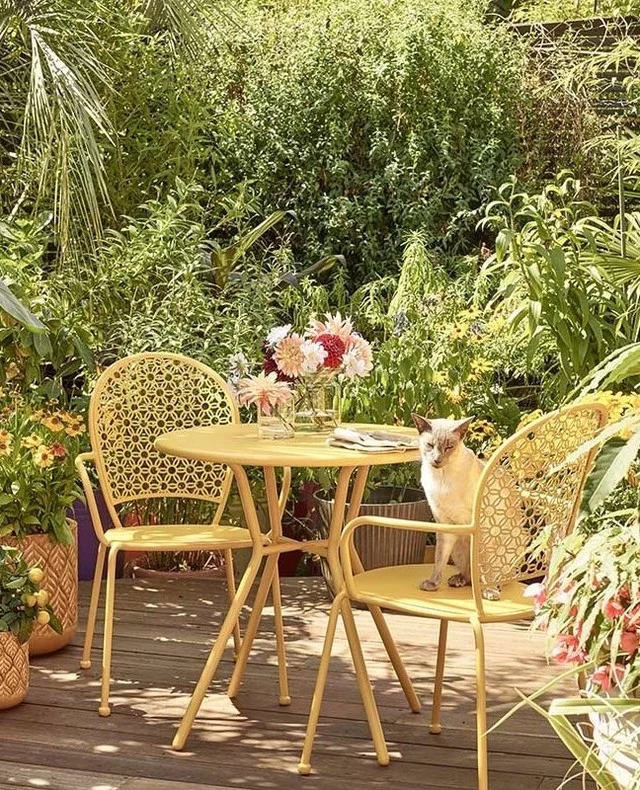 With the UK sun looking like it’s here to stay, there’s no better time to enjoy slow mornings or golden hour dinners outdoors. ☀️⁠
⁠
Enter: the bistro set. Whether you're sipping coffee solo or sharing a glass of wine with a friend, these charming Parisian-inspired pieces bring style and ease to any outdoor space, whether that’s a balcony or backyard.⁠
⁠
Adding one to your space? ⛱️⁠
⁠
📷:⁠
1. @dobbiesgardencentres⁠
2. @coxandcox⁠
3. @atkinandthyme⁠
4. @oka⁠
5. @dunelmuk⁠
6. @funkychunkyfurniture⁠
7. @darocane⁠
8. @blackbydesign2010⁠
9. @bramblecrest⁠
10. @habitatuk