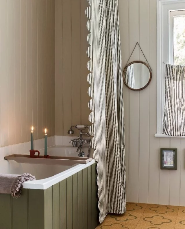 Bathroom curtains are having a moment! 🫧⁠
⁠
Whether it’s a bold or beautifully toned shower curtain, it softens hard surfaces, adds balance, and elevates the whole space... all while keeping splashes in check.⁠
⁠
Save this for your reno moodboard. 🛁✨⁠
⁠
📷:⁠
1. @anniesloanhome⁠
2. @abiinteriors_uk / @indie.and.co⁠
3. @coloursofarley⁠
4. @bertandmay / @bruntonbothy⁠
5. @claybrookstudio⁠
6. @victoria_albert_baths / @perrinandrowe / @_billybolton⁠
7. @katemarkerinteriors / @armacmartin⁠
8. @hm / @capietra